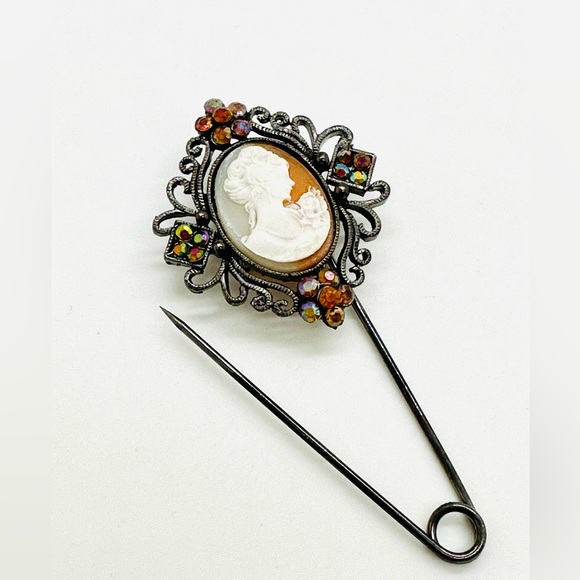 Rhinestone Cameo Safety Pin Brooch - Picture 11 of 12